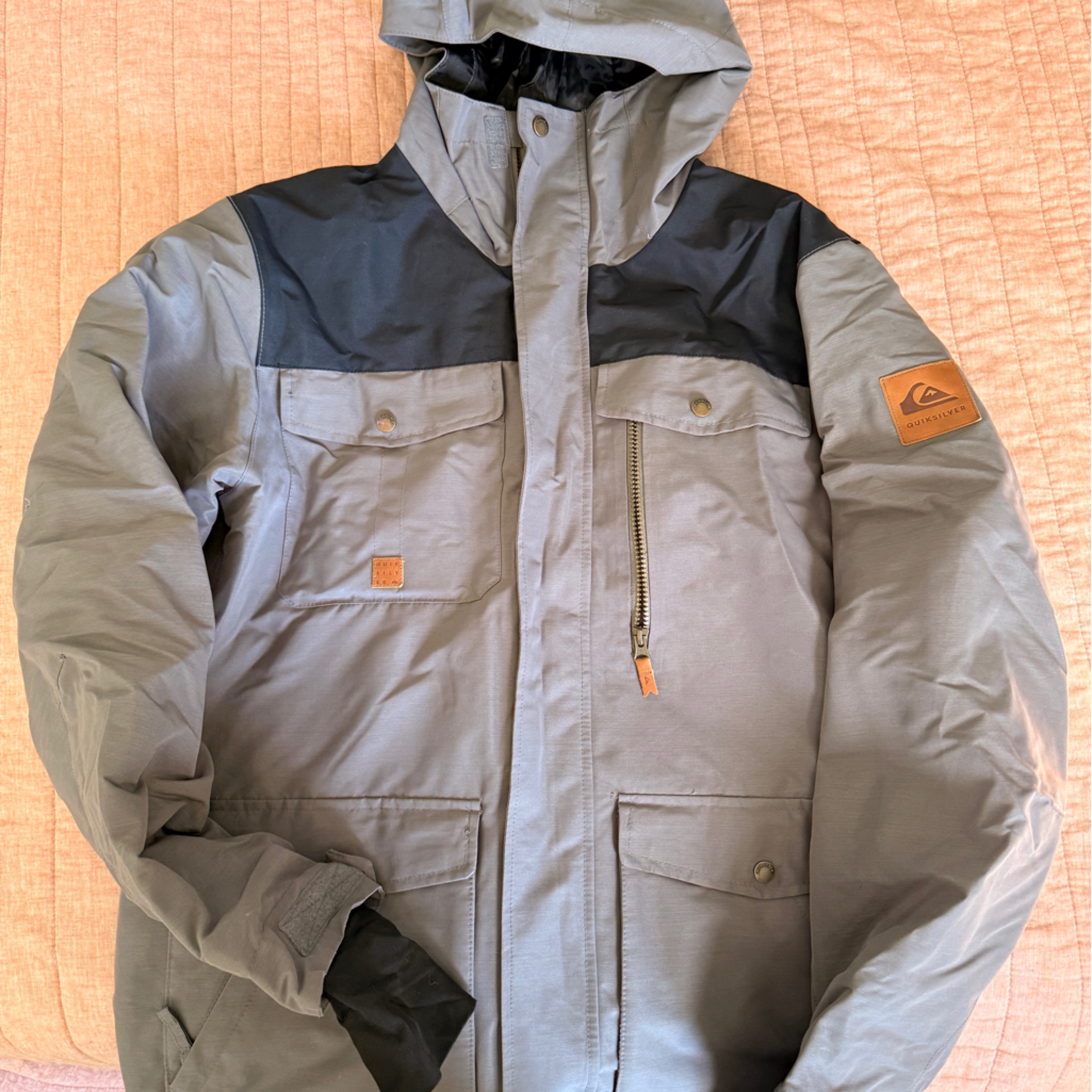 Quiksilver Black And Gray Jacket Ski Jacket